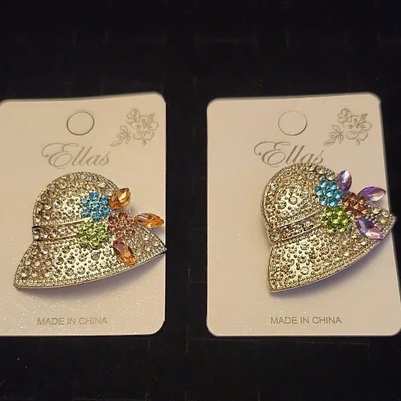 Ella Gold and Red Brooch with Vintage Charm - Picture 3 of 4